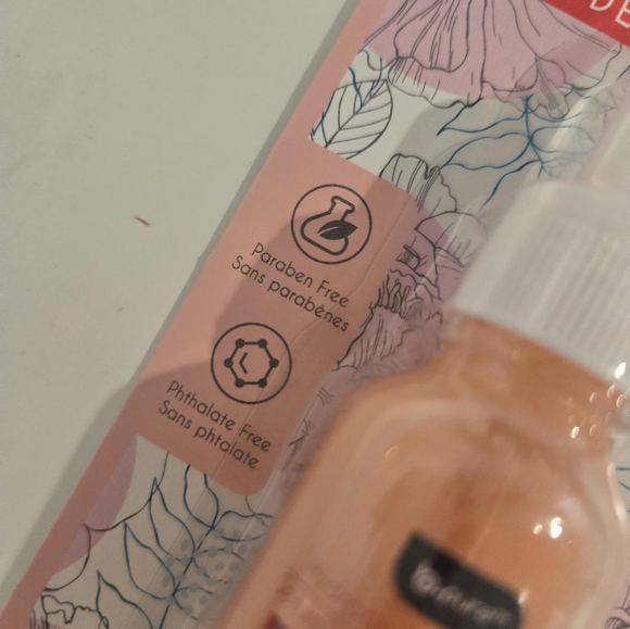 Hydrating Primer Serum With Rose Oil Parben and Phthalate Free NIP - Picture 2 of 2